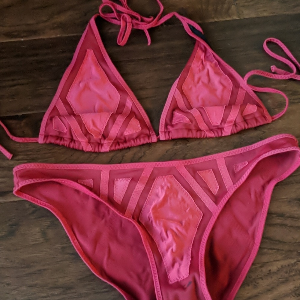 Bathing suit